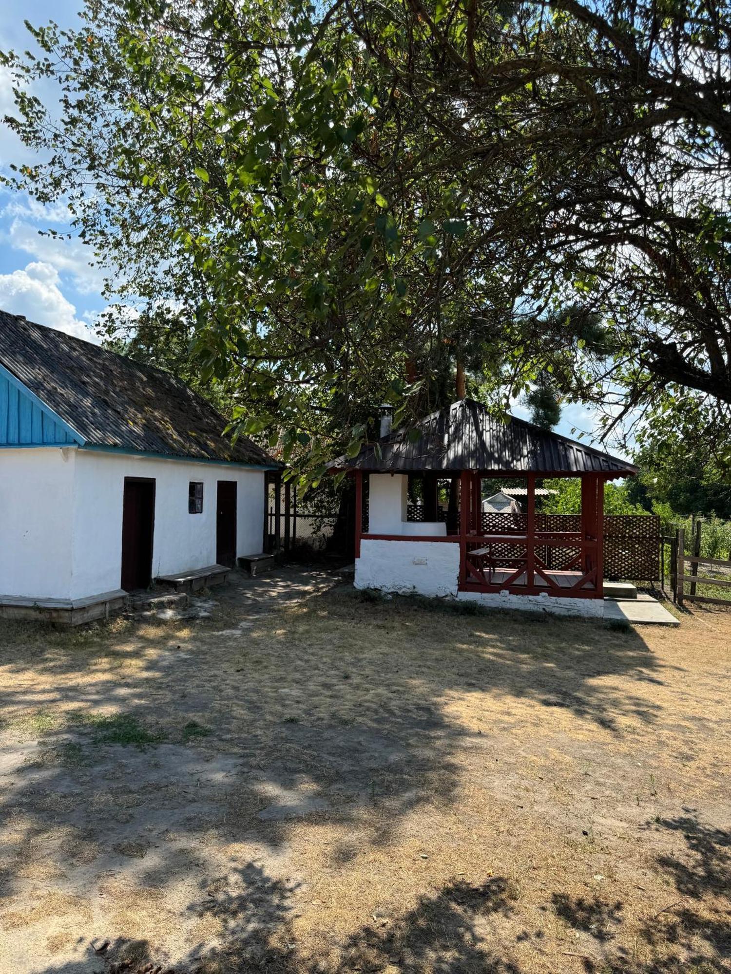 Бабусина Хатка Leplyavo Esterno foto